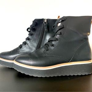 Dr Scholl’s Boots
